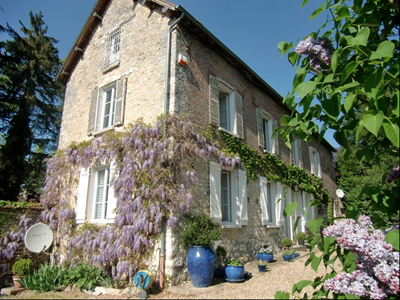 Bed and Breakfast Villa Magnolia in Pressagny-l'Orgueilleux, France