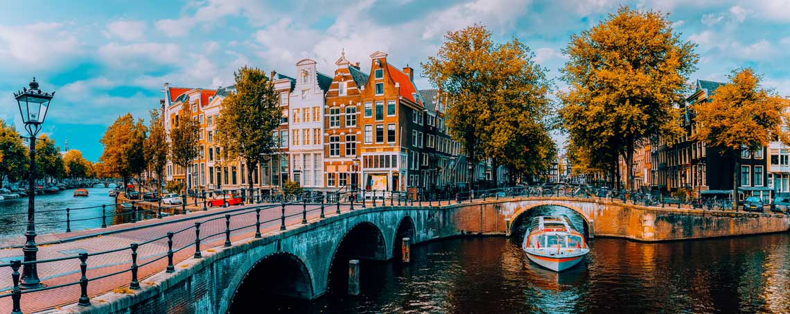 Bedandbreakfast.eu; Best tips and B&Bs for a Weekend in Amsterdam